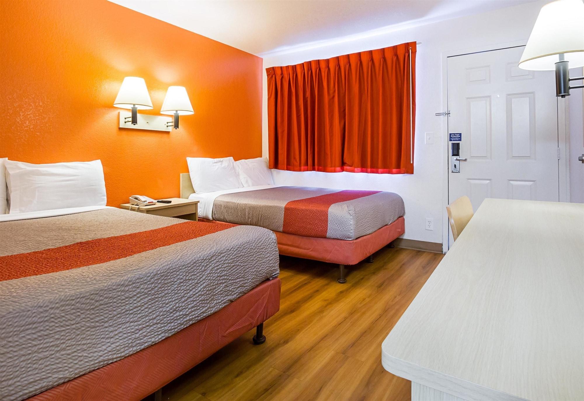 Motel 6 Mesa North Экстерьер фото