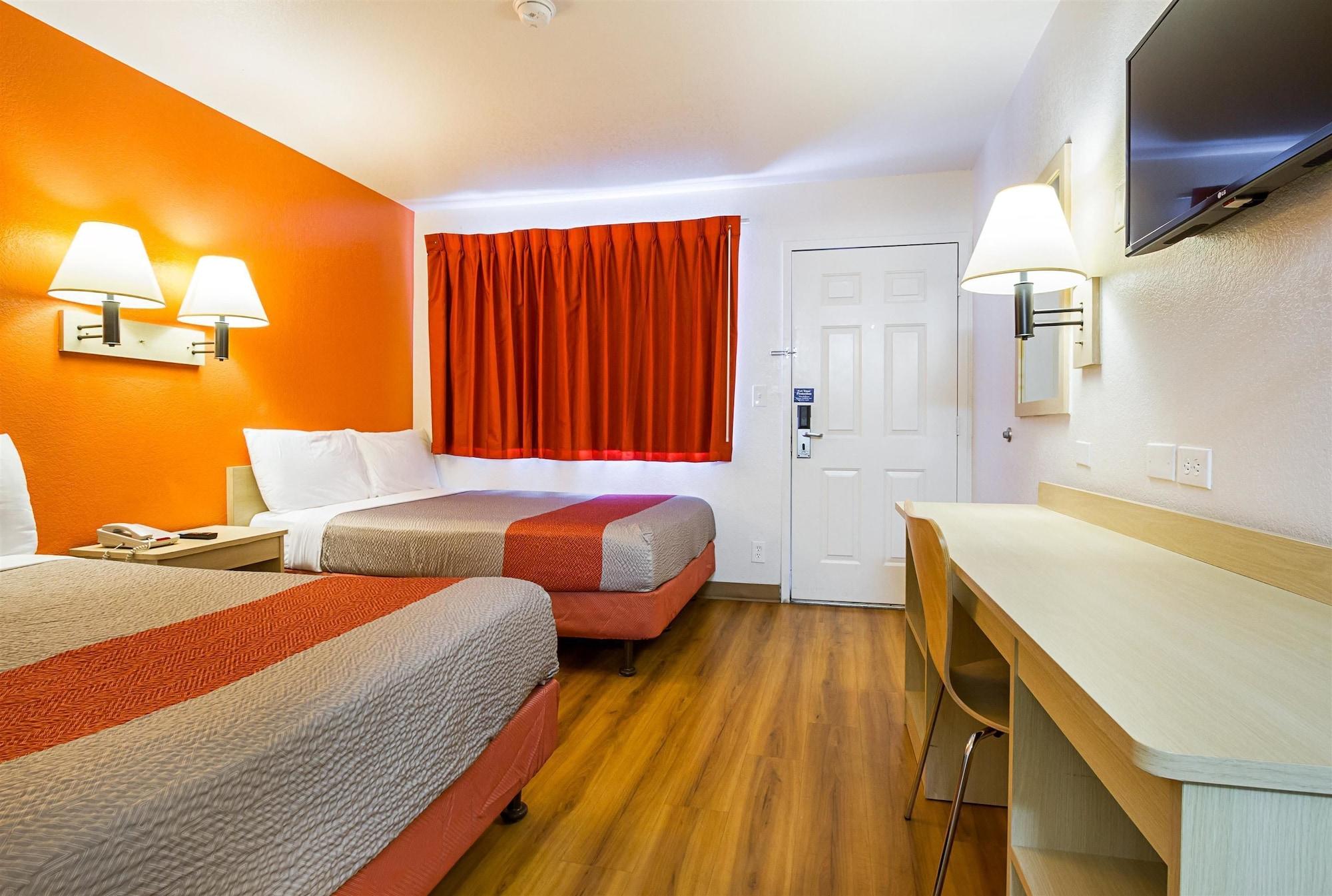 Motel 6 Mesa North Экстерьер фото