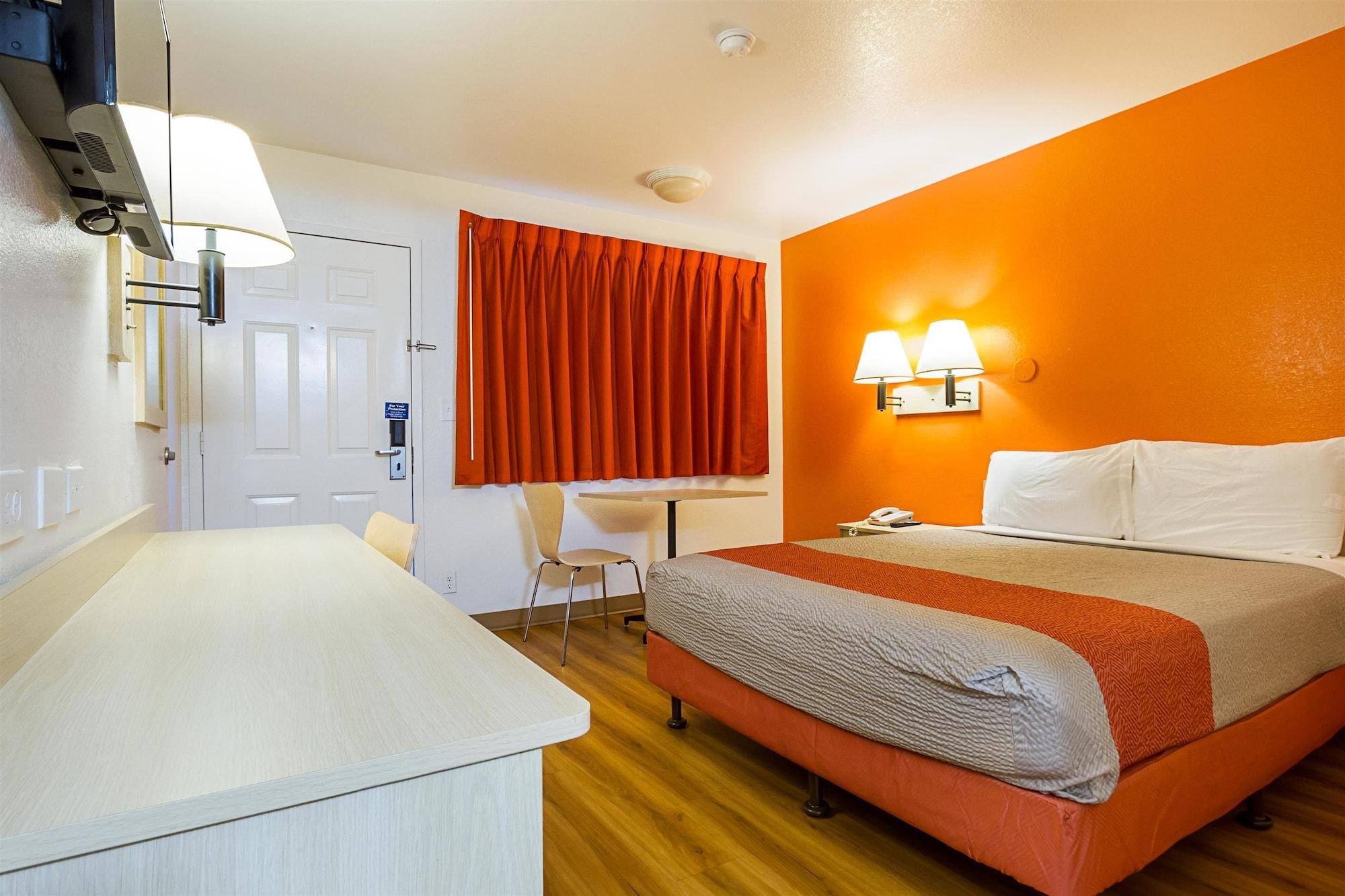 Motel 6 Mesa North Экстерьер фото