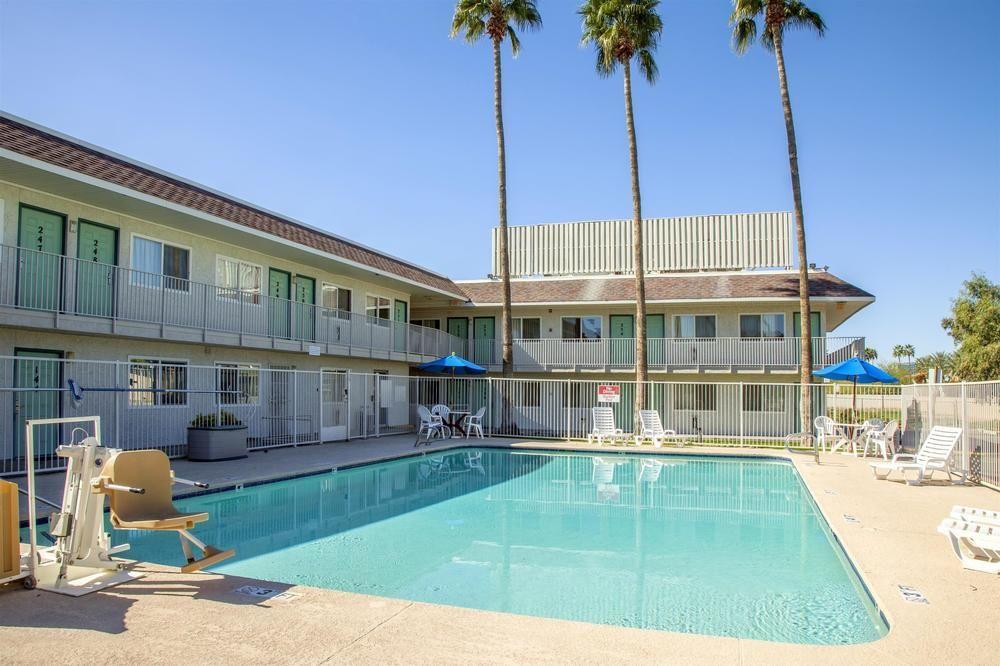 Motel 6 Mesa North Экстерьер фото