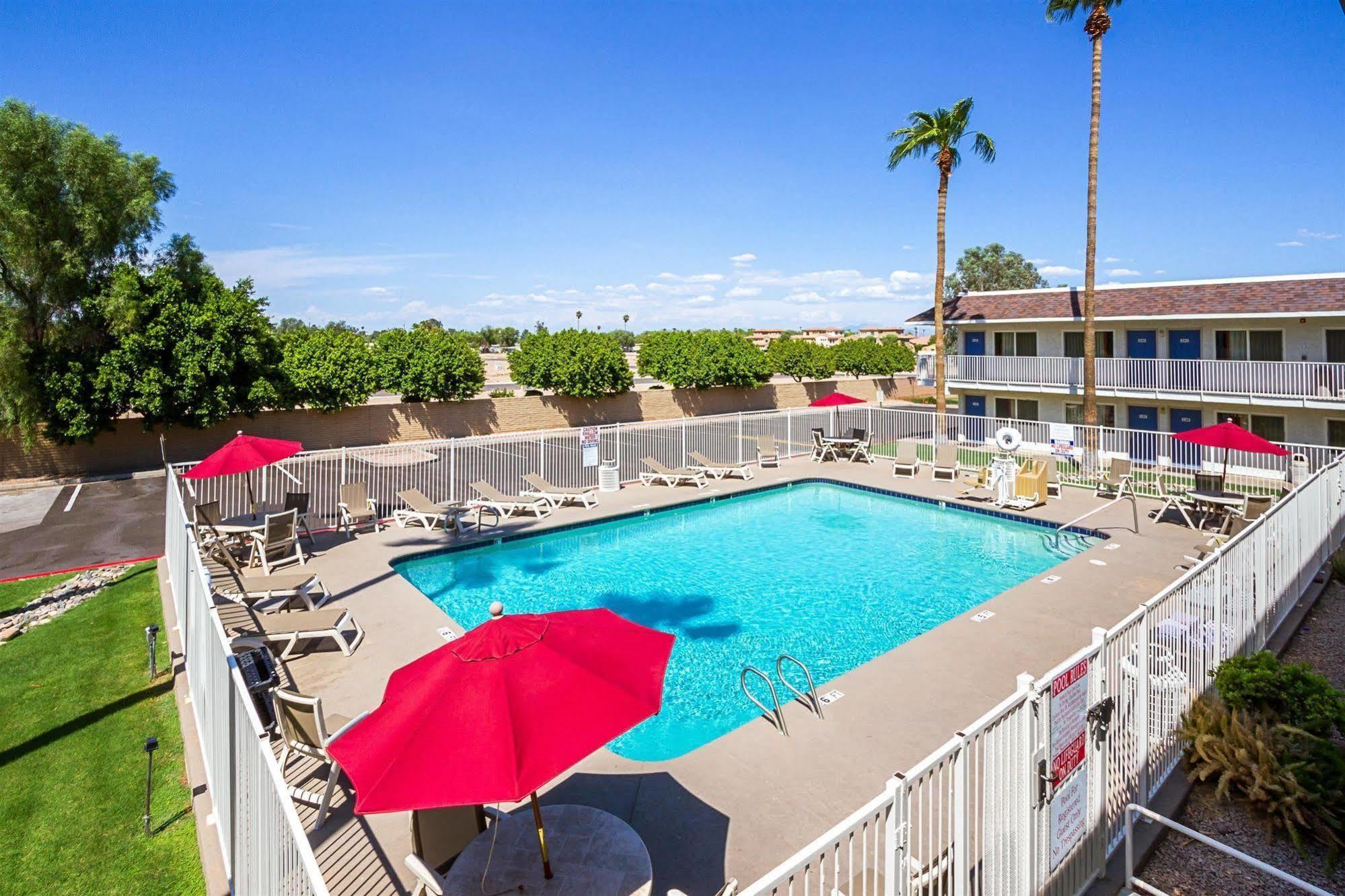 Motel 6 Mesa North Экстерьер фото